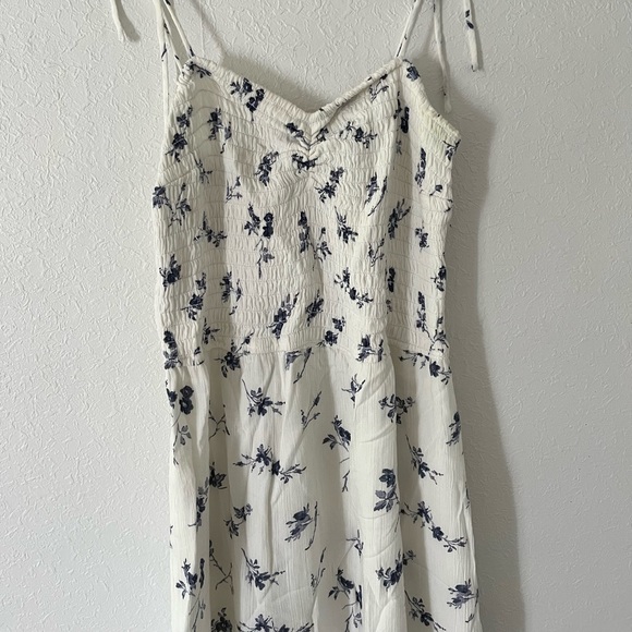 Abercrombie Midi Dress - Picture 5 of 5